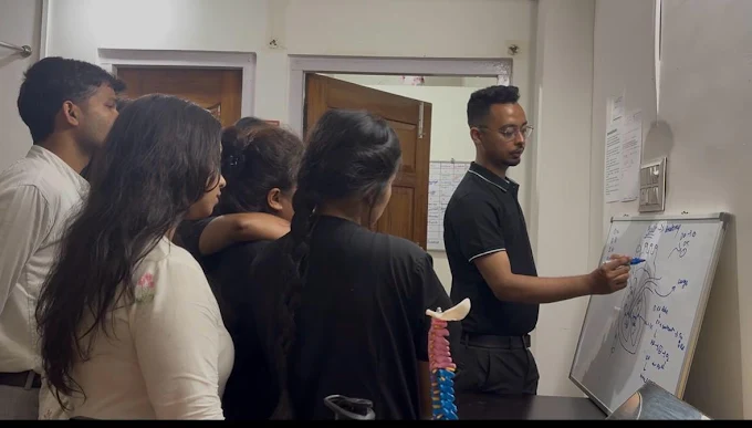 Teaching physiotherapy students